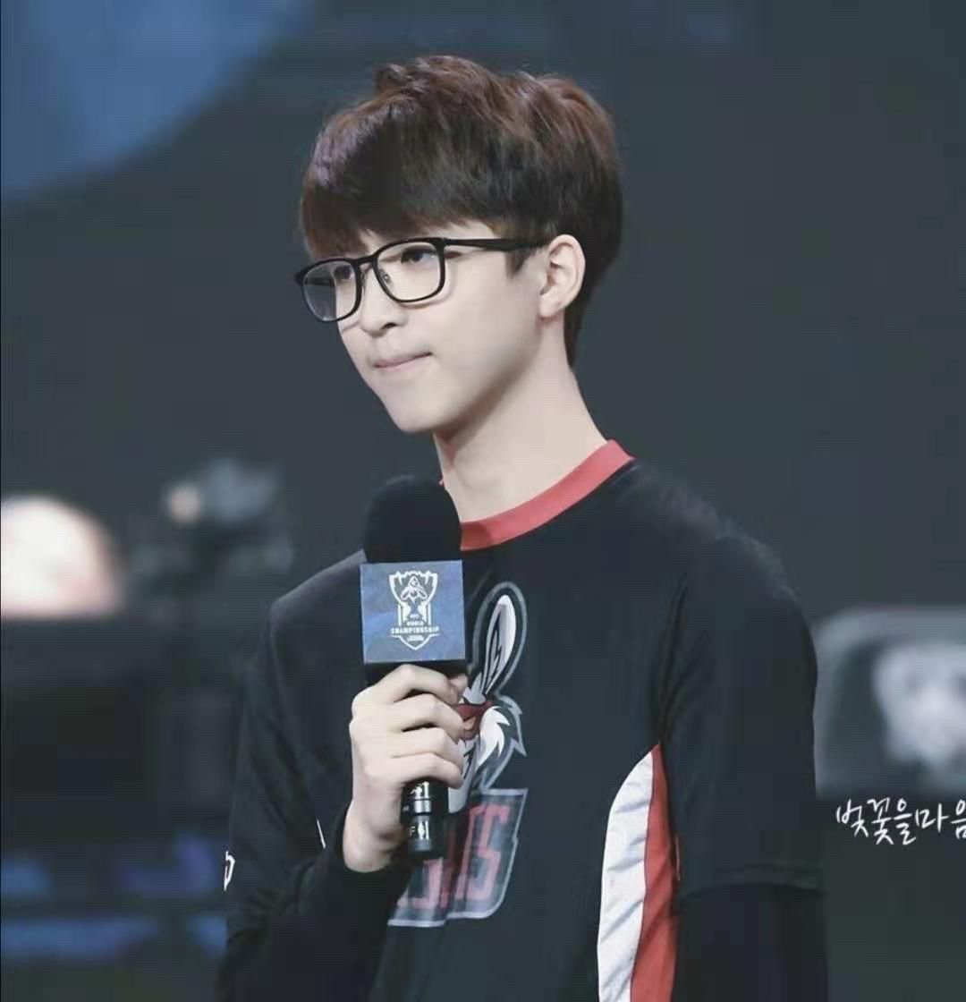 RNG翻盘PSG，Hanssama打出惊人五杀宿命之战淘汰赛，锁定晋级资格