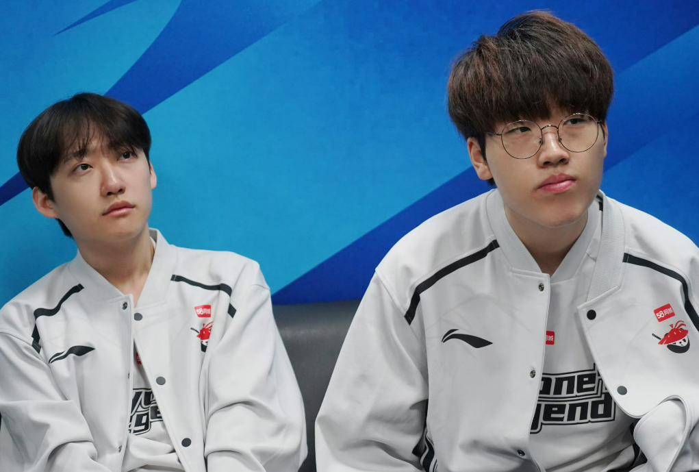 开云体育在线-HKA力克T1，JackeyLove关键团战开团秒人宿敌对决小组赛，点燃全场激情