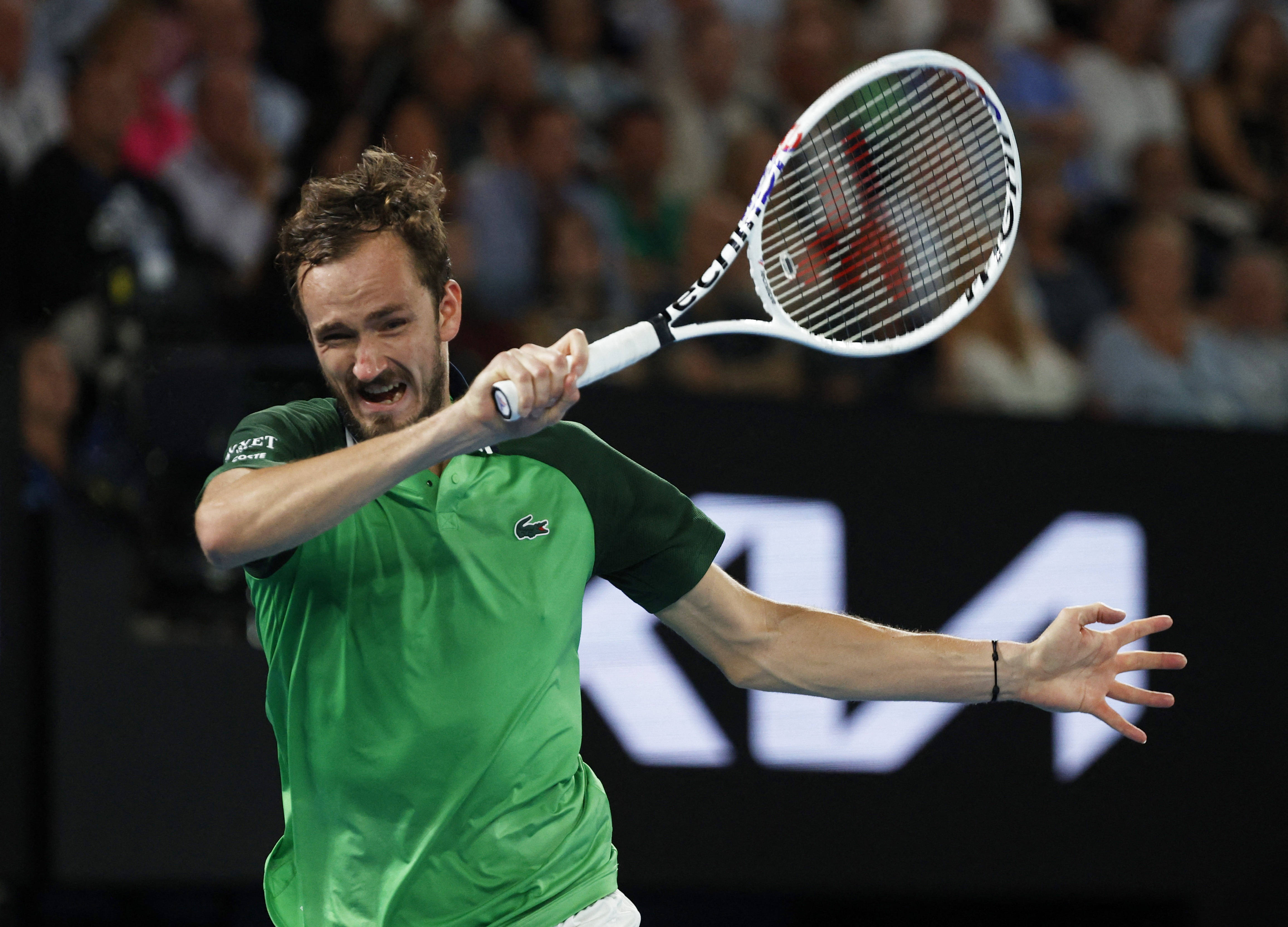 英国网球队轻取法国网球队，梅德韦杰夫完成帽子戏法