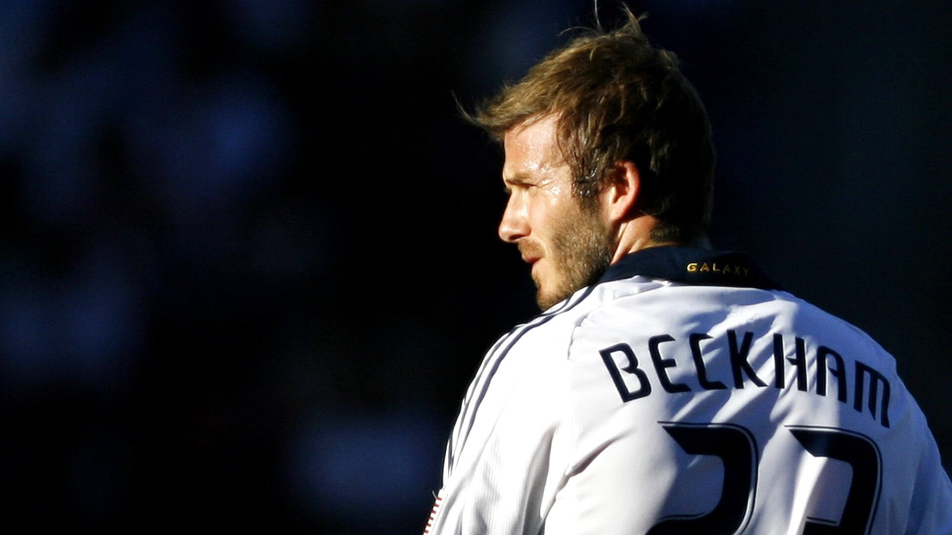 F1街道赛激情周末，威尔士加时逆转澳大利亚，体育盛宴引爆全球关注